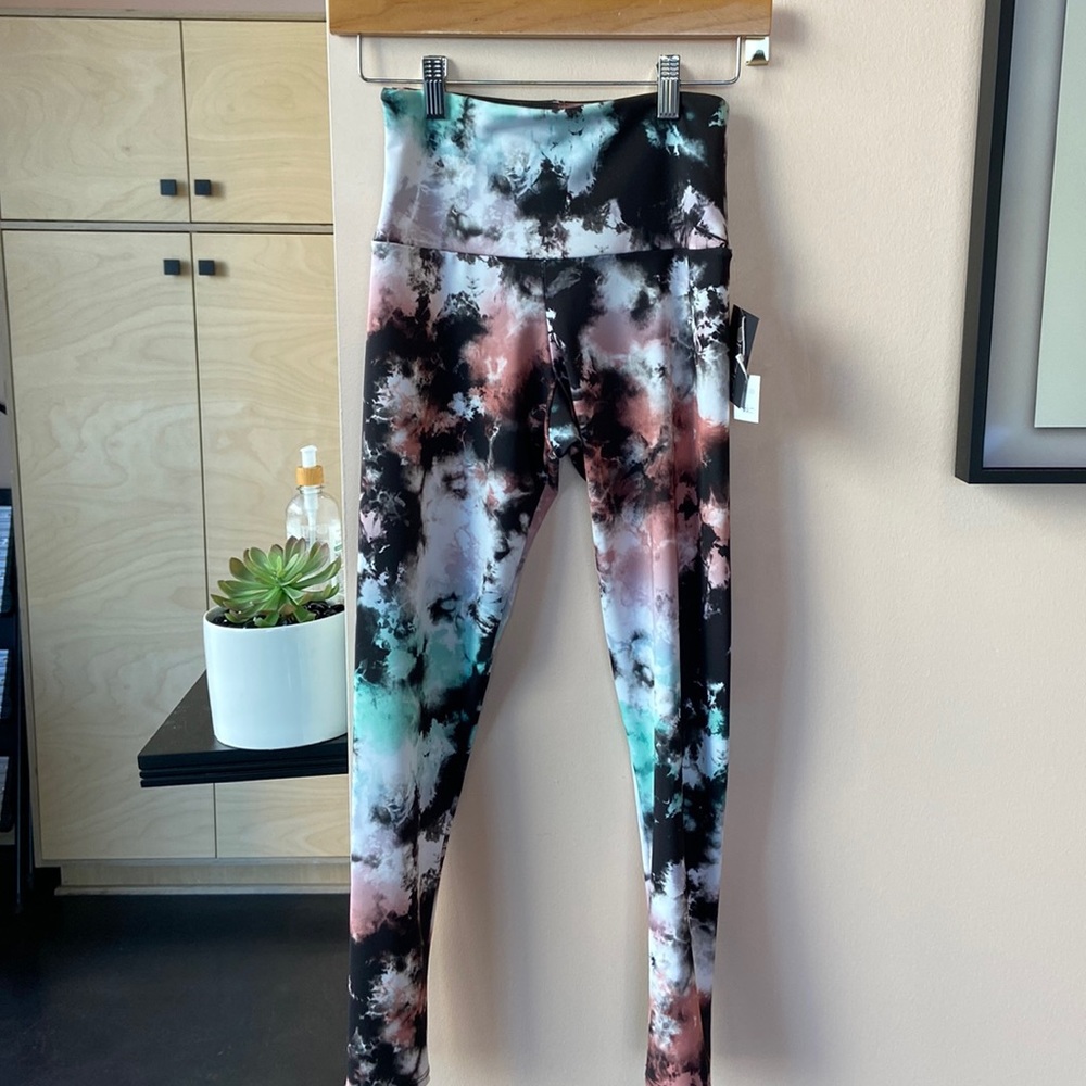 Onzie High Waisted Basic Midi Leggings